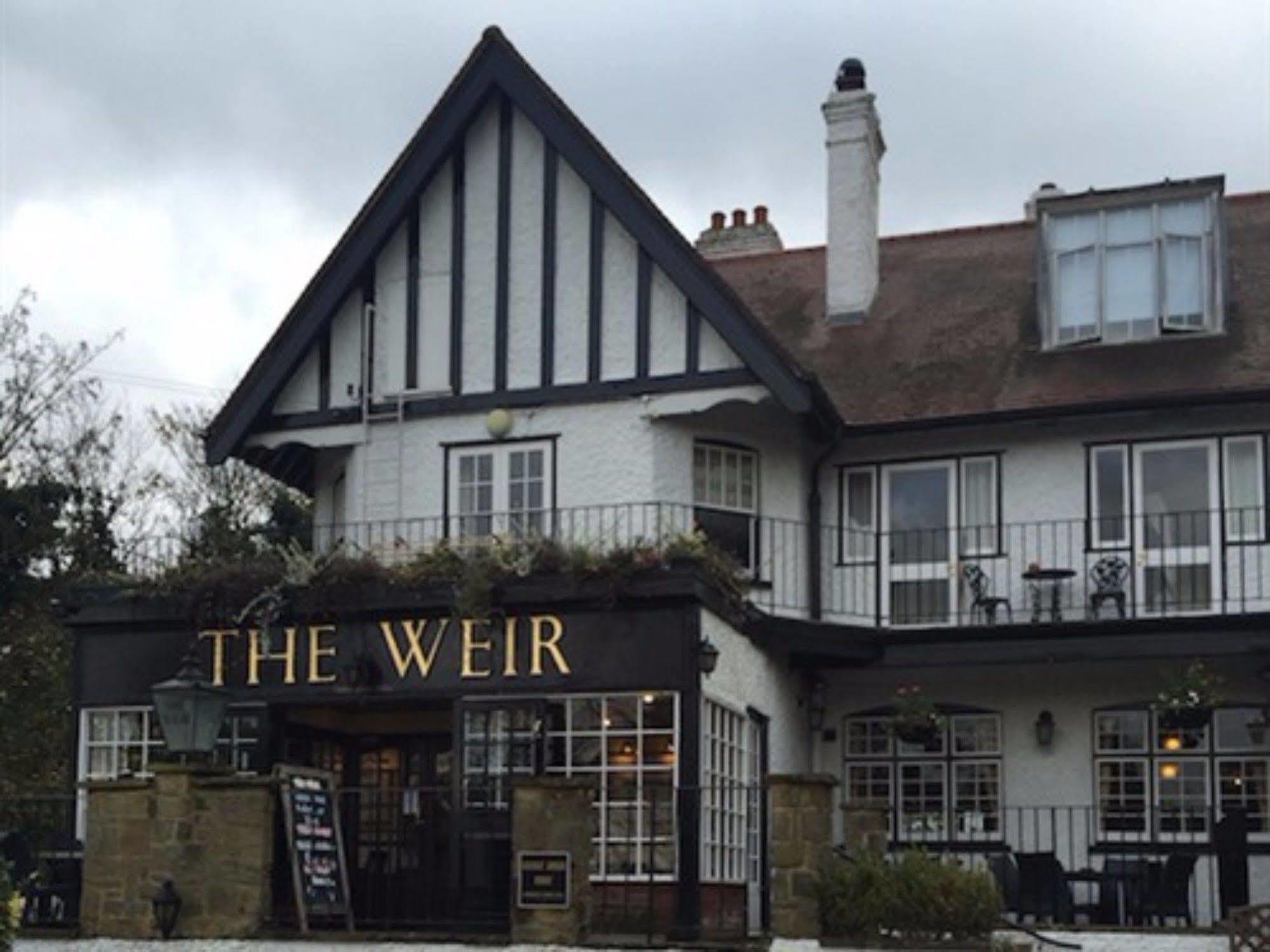 The Weir Hotel والتون اون تيمز المظهر الخارجي الصورة